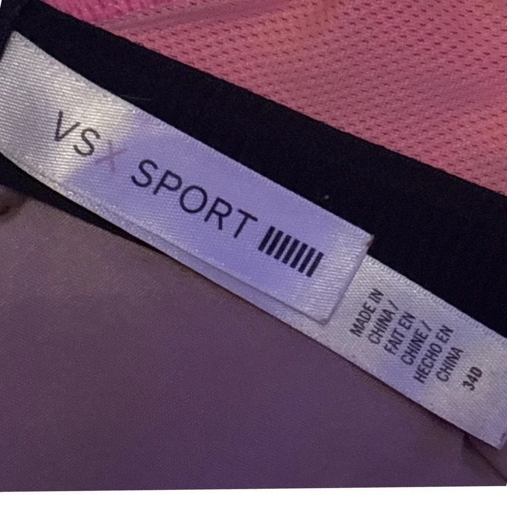 Victoria's Secret VSX Sport Pink Racerback Sports Bra Size 34D - Picture 4 of 4